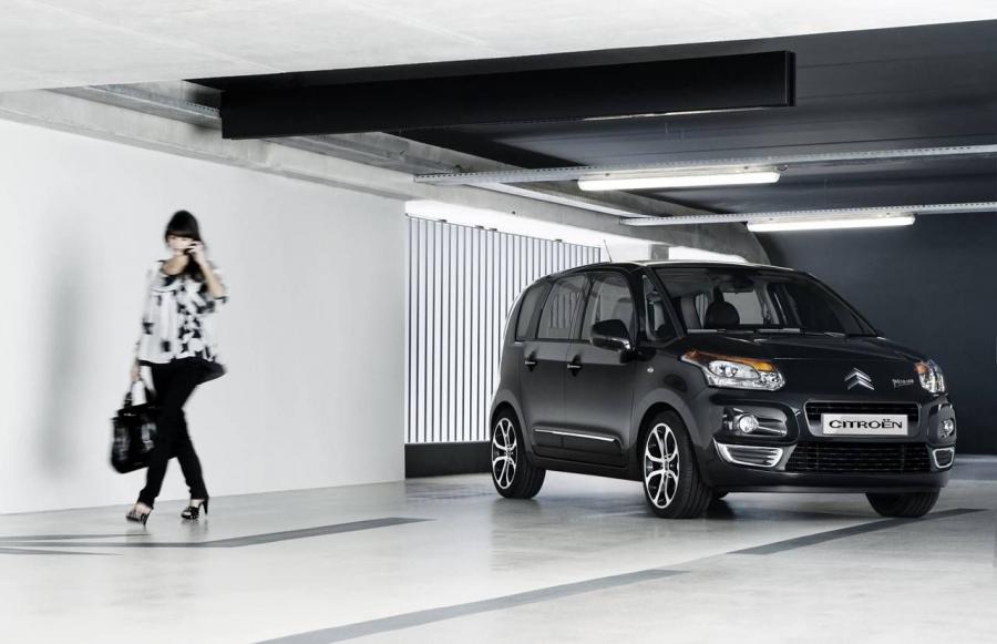 Citroen C3 Picasso 2009 года  (фото 32 из 242)